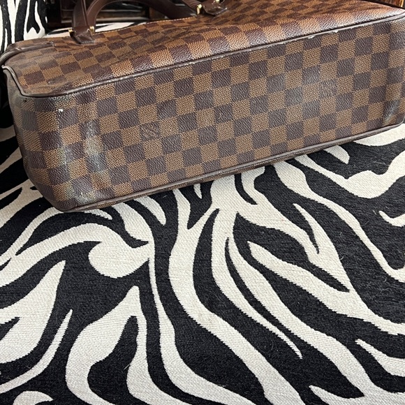 Gorgeous Brown Checkered Tote Shoulder Bag - Picture 5 of 12